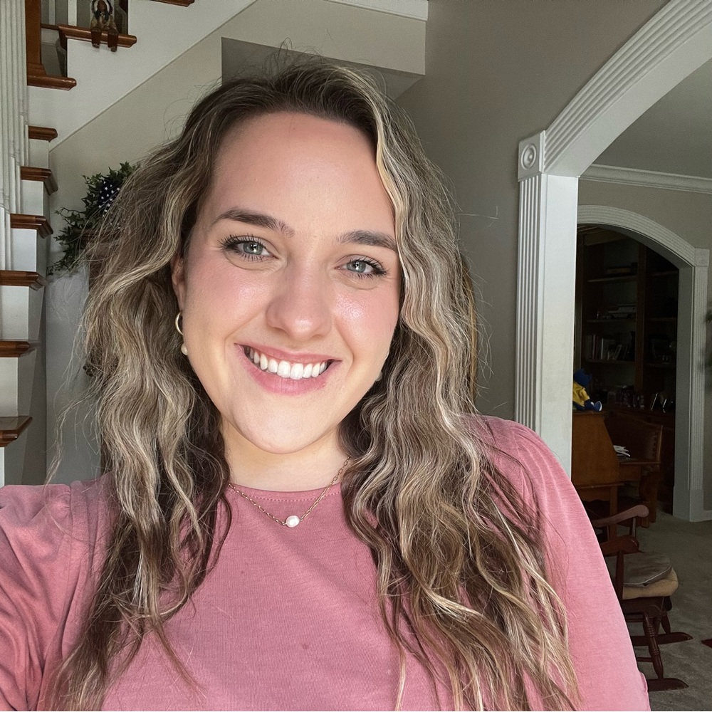 Meet your Posher, Laura